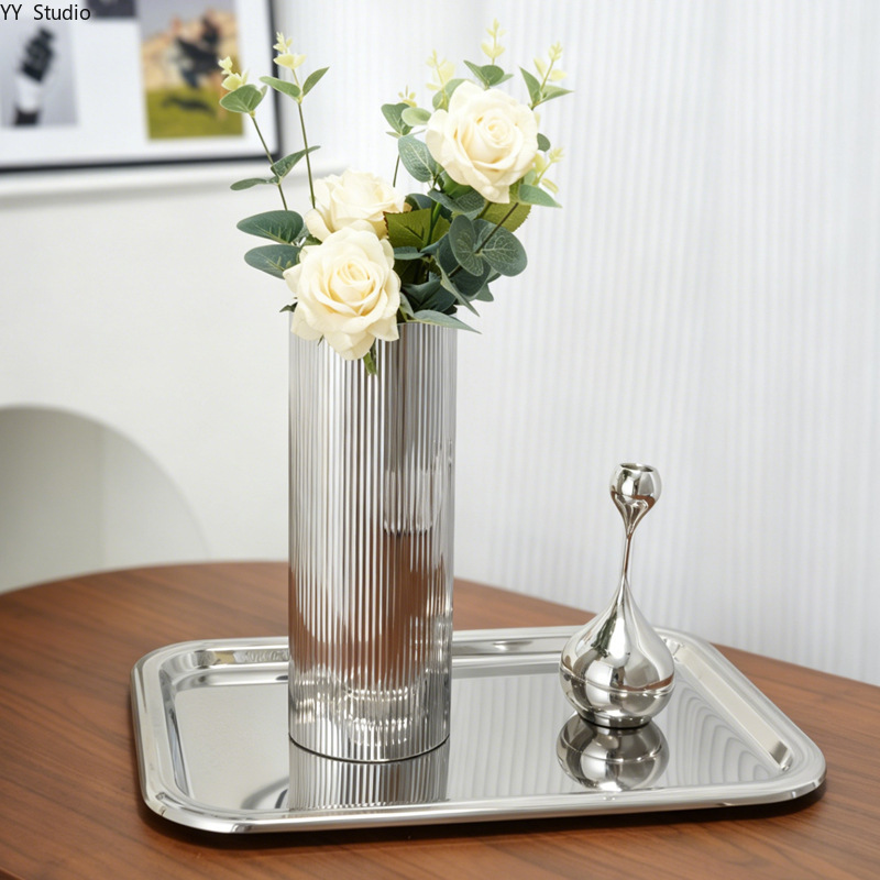 Vase en acier inoxydable de lu - Desk Setup Minimalist avis et prix